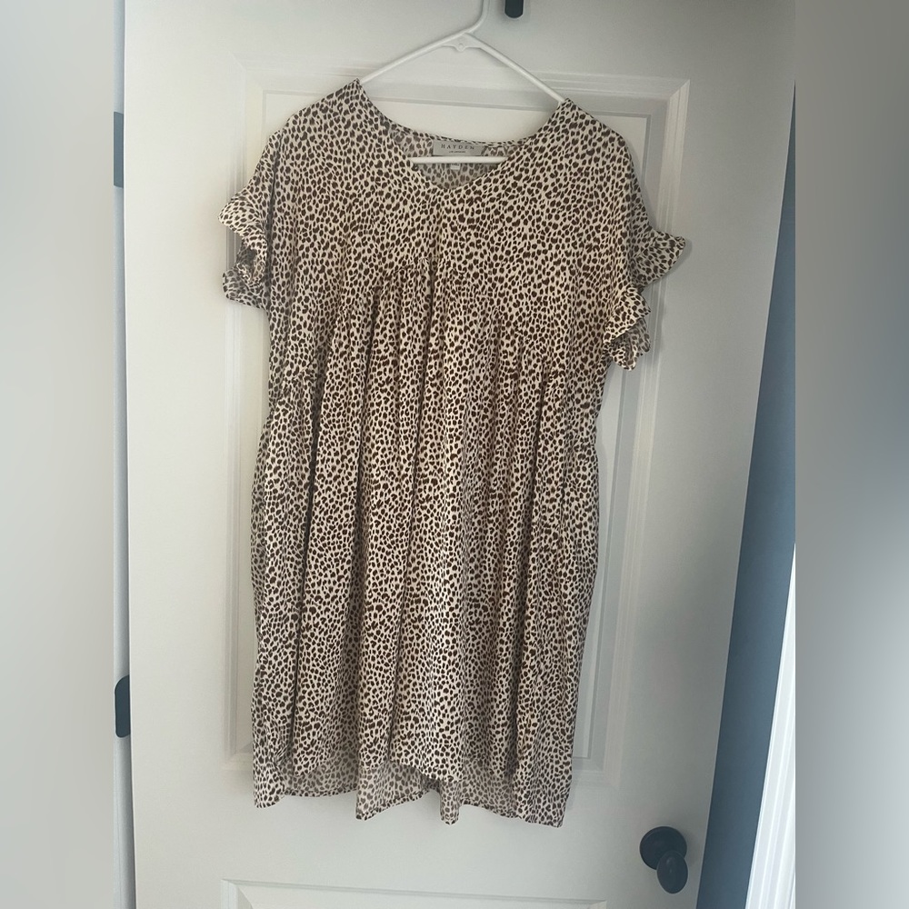 Brown and white dress only worn twice!